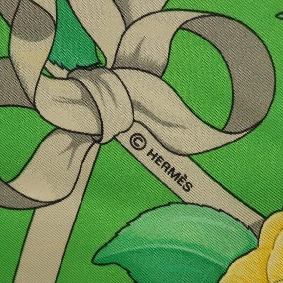 Share HERMES Carre 90 Scarf ""Fleurs de L'Opera"" Silk Green Auth ki5895 - Picture 14 of 16